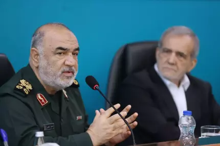 Hossein Salami, comandantul Gardienilor Revoluţiei, avertizează Israelul asupra unor "consecinţe amare" după atacul de săptămâna trecută Hossein Salami, comandantul Gardienilor Revoluţiei, avertizează Israelul asupra unor "consecinţe amare" după atacul de săptămâna trecută