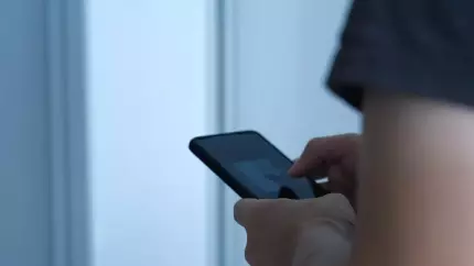 Ce este înşelătoria tip "spoofed". Escrocii se prezintă la telefon drept specialişti în securitate cibernetică Ce este înşelătoria tip "spoofed". Escrocii se prezintă la telefon drept specialişti în securitate cibernetică