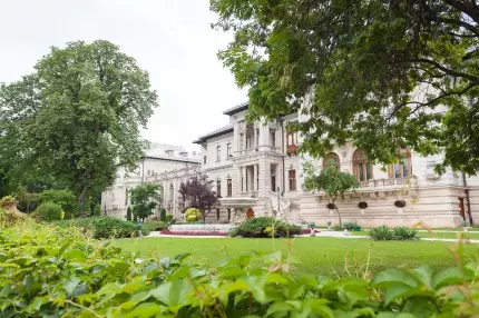 Bolojan: Curtea Palatului Cotroceni va fi deschisă pentru public, gratuit, la fiecare final de săptămână Bolojan: Curtea Palatului Cotroceni va fi deschisă pentru public, gratuit, la fiecare final de săptămână