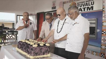 Paradisul din Pacific numit Tuvalu este una dintre cele mai izolate națiuni ale lumii, înconjurată de pești exotici și recife de corali colorați.
