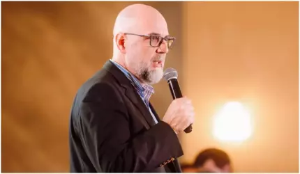 Kelemen Hunor atac dur la adresa lui George Simion Kelemen Hunor atac dur la adresa lui George Simion înaintea turului doi al alegerilor prezidențiale