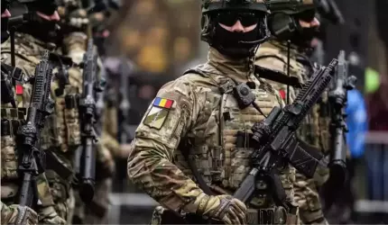 Militari ai FOS, trupele de elită ale Armatei Române, la parada de 1 Decembrie Reacţia MApN după ce pe TikTok au apărut "dovezi" că România va trimite trupe în Ucraina: "Dezinformare şi speculaţii fără bază reală"