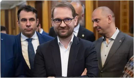 Dominic Fritz preşedinte interimar al USR Dominic Fritz cere reforme și un lider cu autoritate la consultările de la Cotroceni